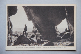 Pointe Du Raz (Plogoff, FINISTERE), Baie Des Trépassés, Intérieur De La Grotte Du Gravier - Plogoff