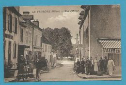 CPA Commerces Rue D'Allier LE VEURDRE 03 - Autres & Non Classés