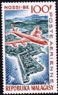 MADAGASCAR, Avion, Avions, Plane, Aeroport, Yvert N° PA 87 ** MNH. - Aviones