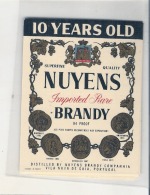 - étiquette - BRANDY 10 Years Old   Vila Nova De Gaia Portugal - Importateur NUYENS  -pour Flask - Whisky