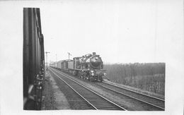 ¤¤  -  Carte-Photo D'un Train Sur Une Ligne De Chemin De Fer   -  ¤¤ - Trains