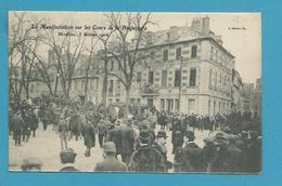 CPA Inventaires En 1906 Manifestation Sur Le Cours De La République MOULINS 03 - Moulins