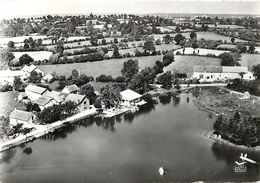 - Puy De Dome -gd Format-ref-V417- Montaigut En Combraille Et Ars Les Favets - Vue Aerienne Etang De Montmazot - - Montaigut