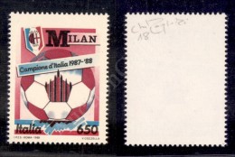 1988 - 650 Lire Azzurro “Scudetto Milan” (1836a) - Gomma Integra - Cert. Oro Raybaudi - Altri & Non Classificati