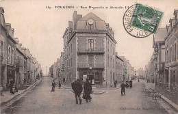 Fougères      35       Rue Duguesclin           (voir Scan) - Fougeres