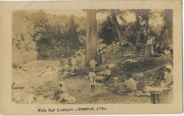 Real Photo  Preston  Nipe Bay Company United Fruit  Washing Clothes In The River - Cuba