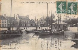 29-CONCARNEAU- LE QUAI PENEROFF ET LA PLACE......... - Concarneau