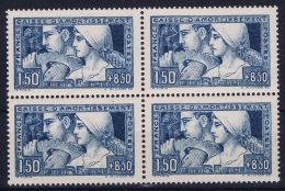 France Yv 252 Etat I Postfrisch/neuf Sans Charniere /MNH/** Caisse D'Amortissement Centré Bien Block De 4 - Ungebraucht