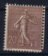 France : Yv  131 MH/* Falz/ Charniere - 1903-60 Säerin, Untergrund Schraffiert