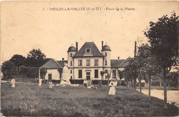 95-NESLES-LA-VALLEE- PLACE DE LA MAIRIE - Nesles-la-Vallée