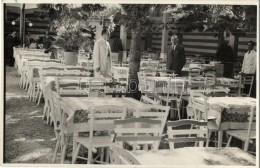 * T2 1941 Nagyvárad, Oradea; VendéglÅ‘ Kerthelyisége / Restaurant's Garden. Photo - Unclassified