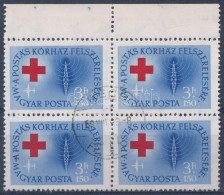 O 1957 Postáskórház 3Ft ívszéli Négyestömb, Benne ,,piros Folt Az A... - Otros & Sin Clasificación