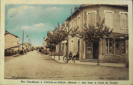 CPSM - FRANCE - Vaulx-en-Velin Est Situé Dans La Métropole De Lyon - Rue Chardonnet Et Le Dancing - BE - Vaux-en-Velin