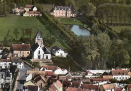 CPSM Dentelée - PLAISIR (78) - Vue Aérienne Du Quartier De L'Eglise Et Du Château Dans Les Années 60 - Plaisir