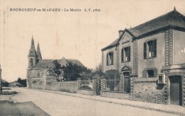 CPA 49 BOURGNEUF EN MAUGES La Mairie - Chalonnes Sur Loire