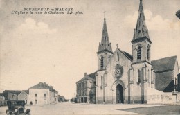 CPA 49 BOURGNEUF EN MAUGES L'église Et La Route De Chalonnes - Chalonnes Sur Loire