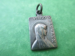 Petite Médaille Religieuse/ Virgo Virginum/Grotte De Lourdes/ Début XXème Siècle     CAN284 - Religion & Esotérisme