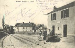 A-17.7495 :   LIGNE DE CHEMIN DE FER. TRAIN. GARE. PERTHES - Perthes