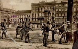 Berlin (1000) Straßenkämpe Flammenwerfer Möbelfabrik  Foto AK I-II (fleckig) - Otros & Sin Clasificación