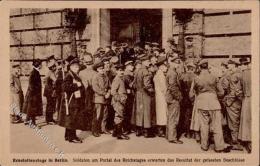 REVOLUTION BERLIN 1919 - Nr. 3 Soldaten Am Portal Des Reichstages.. I-II - Guerre