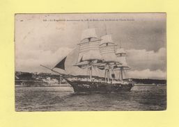 Le Bougainville Manoeuvrant En Rade De Brest Avec Les Eleves De L Ecole Navale - Sailing Vessels