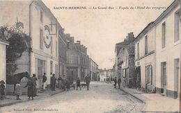 ¤¤  -   SAINT-HERMINE   -  La Grand'Rue  -  Façade De L'Hôtel Des Voyageurs  -  ¤¤ - Sainte Hermine