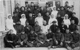 ¤¤  -  NICE   -   Carte-Photo De L'Hopital Militaire  -  Au Centre Le Chirrurgien " Docteur Rossi " - Guerre 1914-18 - Santé, Hôpitaux
