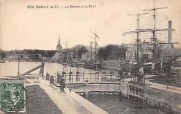 Redon     35       Le Canal  De  Nantes A Brest  . Le Bassin Du Port .  ( 3216  Voir Scan) - Redon