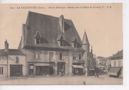 Cpa.42.1914.La Pacaudière.Maison Historique.animé Personnages - La Pacaudiere