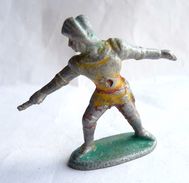 FIGURINE NININ CHEVALIER MEDIEVAL EPEE Incomplet Pas QUIRALU - Quiralu