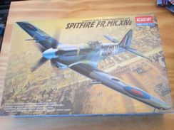 Kit314 Maquette Plastique à Monter - échelle 1/48e - ACADEMY SPITFIRE FR MK XIVe , Complète , Avec Décals Et Notice , No - Vliegtuigen