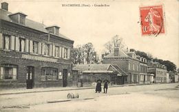BEAUMESNIL - La Grande Rue - Beaumesnil