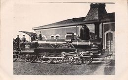 ¤¤  -  Carte-Photo Non Située   -  Chemin De Fer  -  Locomotive N°239 Du P.L.M En Gare , Cheminots   -  ¤¤ - Materiale