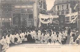 Rennes      35        Fête Du Couronnement Notre Dame Des Miracles. La Procession      (voir Scan) - Rennes