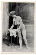 CPA Ancienne Femme Nue Pin Up Nu Féminin éros Académique Artistique érotisme Dos Non Carte Postale - Pin-Ups