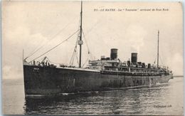 BATEAUX - PAQUEBOTS -- Le Havre - La Touraine - Passagiersschepen