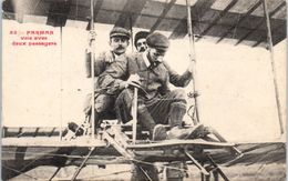 AVIATION --  Aviateur -- Farman - Vole Avec Deux Passager - Flieger