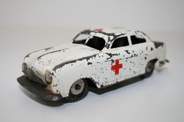 Vintage TIN TOY CAR : Maker ESTRELA - Ambulance - 13cm - BRASIL - 1940's - Friction - Limitierte Auflagen Und Kuriositäten - Alle Marken