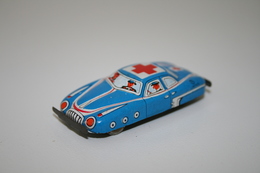 Vintage TIN TOY CAR : Maker NAKAMURA (TN) - Mini Penny Toy Ambulance - 5,5cm - JAPAN - 1950's - - Limitierte Auflagen Und Kuriositäten - Alle Marken