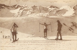 Les Sports D'hiver à Luchon-Superbagnères: Skieurs Au Sommet Du Plateau, Vue Du Cirque Du Lys - Carte Non Circulée - Winter Sports