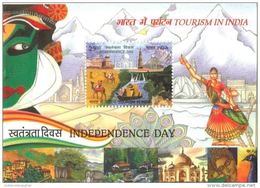 Miniature Sheet Of Tourism In India 2016, Red Fort,Taj Mahal, Lotus Temple, Qutab Minar,Elephant, Tiger, Peacock - Peacocks