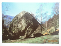 Postcard The Bowder Stone Deposited By Glacier In The Ice Age Borrowdale Lake District Cumbria My Ref B21623 - Borrowdale