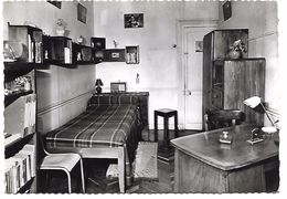 Ecole Des AIGLONS - GRIGNY - Une Chambre De Moniteur - Grigny