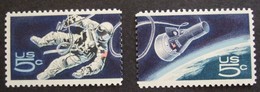 1967 USA Space Achievement Stamps Sc#1331-2 Earth Astronaut - Stati Uniti