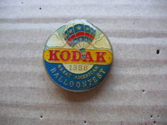 Pin's Montgolfieres: Graet AmericanBalloonfest En 1988, Sponsorisé Par KODAK - Montgolfières