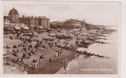 Cpa,ANGLETERRE EN 1934,EAST SUSSEX,prés Londre,brighton,WORTHING, La Plage ,the Family,station Thermale - Worthing