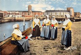 59-DUNKERQUE-  GROUPE DE BAZENNES AU PORT - Dunkerque