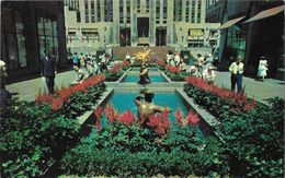 NEW YORK CITY - Garden Plaza Of Rockefeller Center - Parks & Gardens