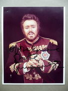 Autografo Luciano Pavarotti Grande Fotografia A Colori 1982 Lirica Musica Modena - Autógrafos