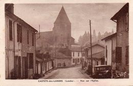 40 CASTETS DES LANDES VUE SUR L' EGLISE ET SA RUE VIEILLE AUTOMOBILE - Castets